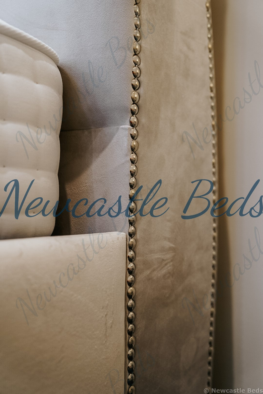 Alexandria Bed